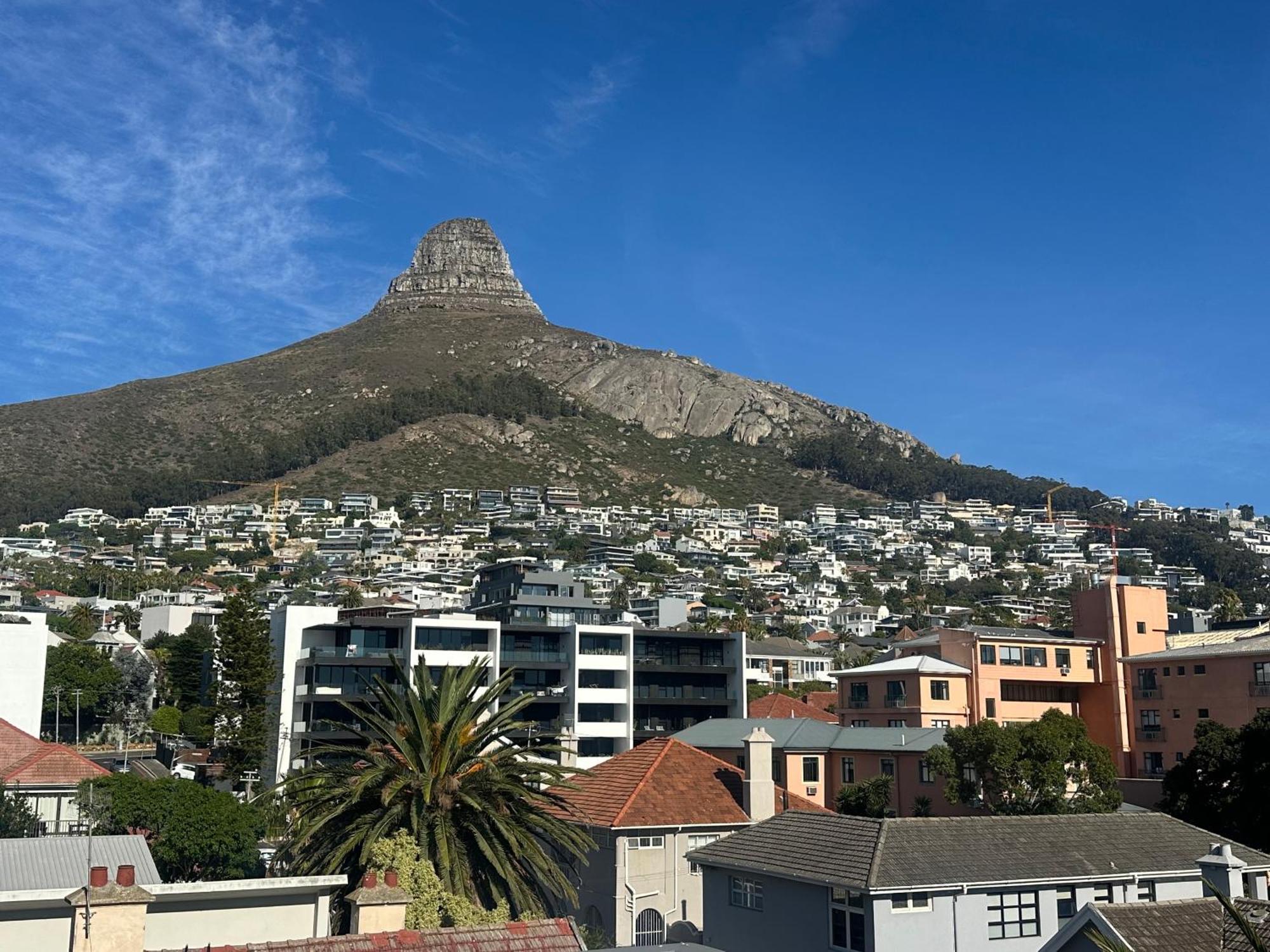 Camborne Holiday Apartments Kaapstad Buitenkant foto